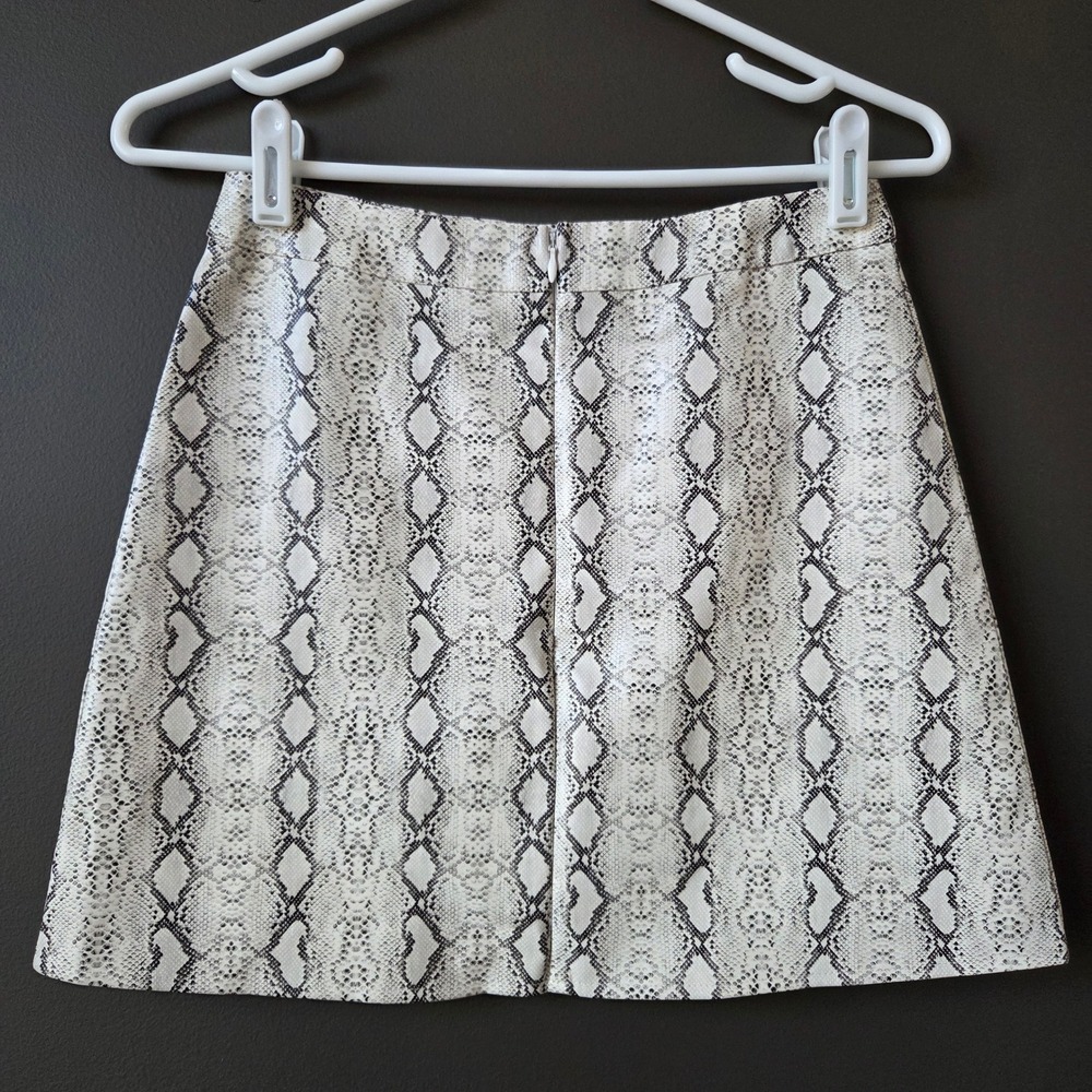 Princess Polly Samira Snake Print Faux Leather Mini Skirt‎ Party Clubwear Size 2 - Picture 4 of 8
